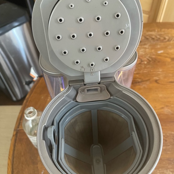 Café Smart Drip 10-Cup Coffee Maker with WiFi - Picture 12 of 14